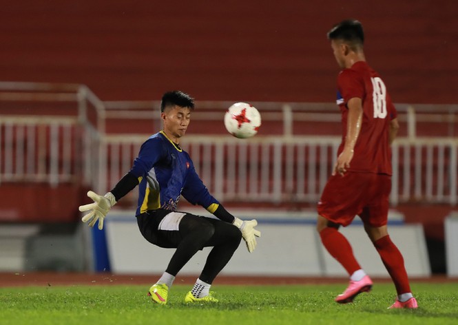 U20 Việt Nam nhận hung tin từ thủ môn Sỹ Huy - ảnh 9