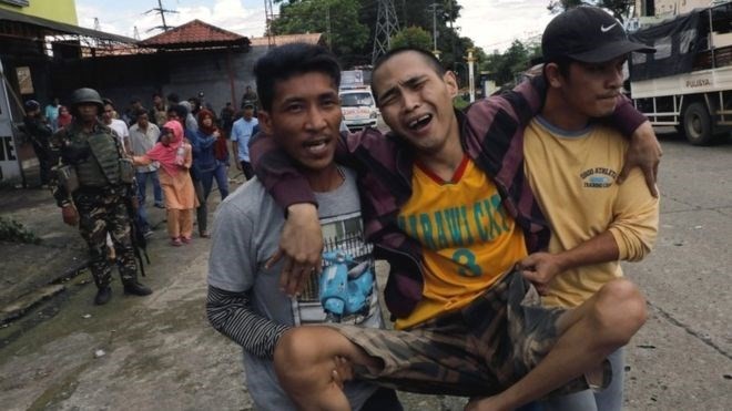 Cận cảnh chiến dịch tấn công nhóm Maute trung thành IS ở Philippinnes - ảnh 1