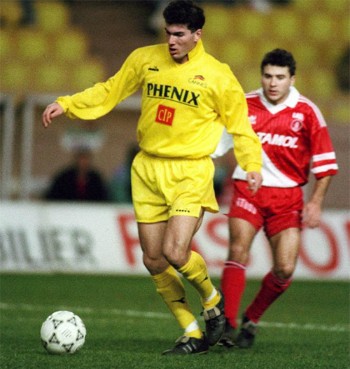 AS Cannes: 'Cành cọ vàng' vẽ giấc mơ bóng đá của Zidane - ảnh 1