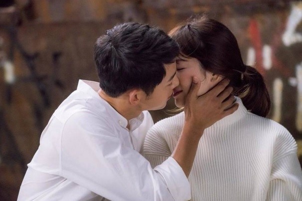 Yêu nhau, cặp Song Hye Kyo - Song Joong Ki giàu có cỡ nào? - ảnh 3