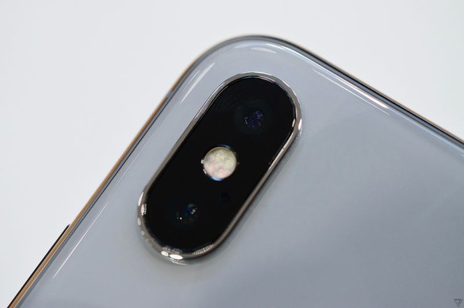 Cảm nhận ban đầu về iPhone X, mẫu iPhone “sang xịn” nhất của Apple - ảnh 3