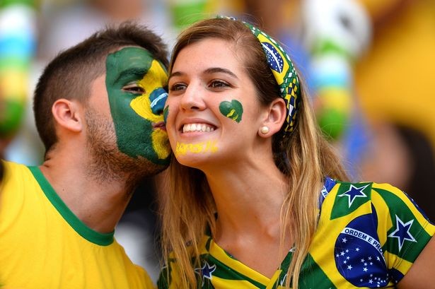 'Chuyện ấy' với cầu thủ bóng đá: Nên hay không khi thi đấu World Cup? - ảnh 1