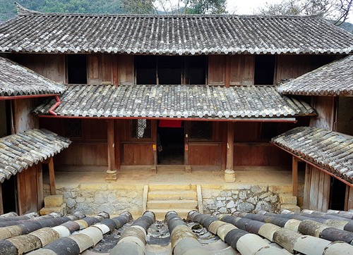 GS Đặng Hùng Võ: Hà Giang cấp sổ đỏ dinh Vua Mèo thiếu căn cứ - ảnh 1