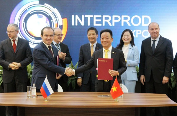 Tập đoàn T&T Group ký kết biên bản ghi nhớ với 3 đối tác lớn tại Nga - ảnh 1