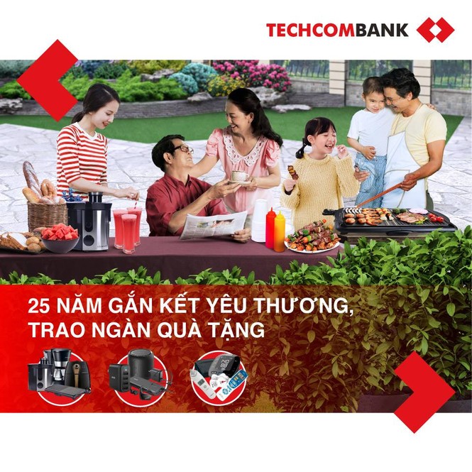 ‘25 năm gắn kết yêu thương – trao ngàn quà tặng’ cùng Techcombank - ảnh 1
