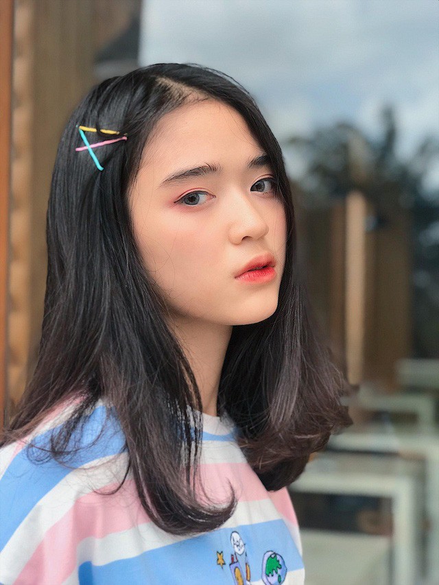 Chỉ 10 giây che nắng cho bạn, nữ sinh Bình Dương khiến dân mạng thương - ảnh 5