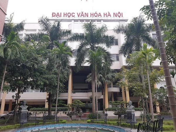 Nữ sinh ném con ở chung cư Linh Đàm: Yêu nhưng mà khổ... - ảnh 1
