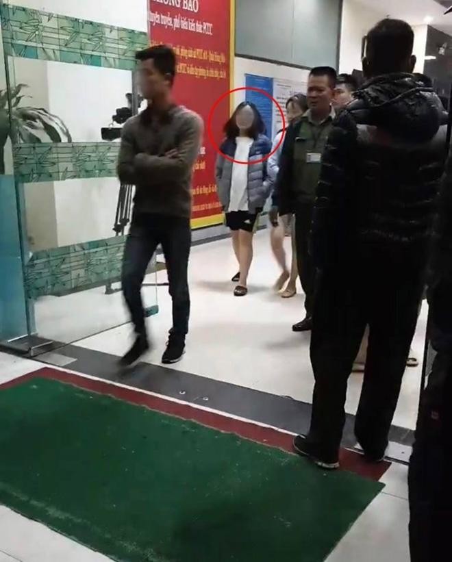 Nữ sinh ném con ở chung cư Linh Đàm: Yêu nhưng mà khổ... - ảnh 2