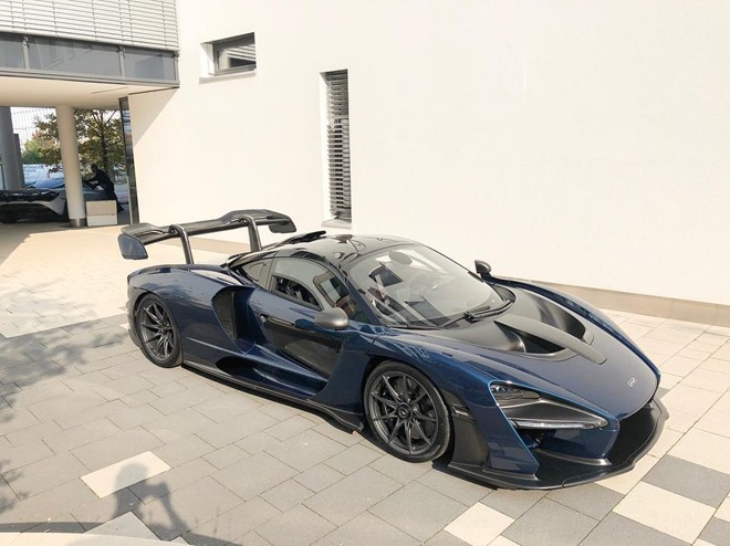 Mua được vài giờ, siêu xe triệu đô của McLaren đã gặp nạn - ảnh 1