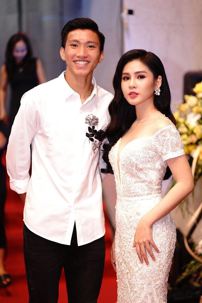 Diễn viên xinh đẹp 'Người phán xử' theo chân đội tuyển Việt - ảnh 7
