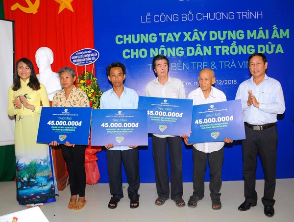 Chung tay xây dựng mái ấm cho nông dân trồng dừa - ảnh 2