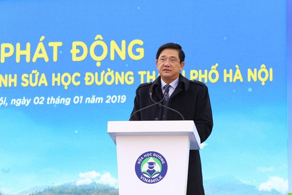 Chung tay vì ‘ly sữa học đường’ cho trẻ em thủ đô hôm nay - ảnh 1