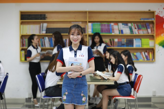 Thí sinh Miss UEF rạng rỡ trong trang phục đến trường - ảnh 2