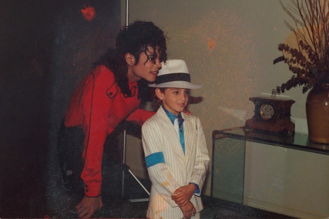 Đại diện Michael Jackson kiện đòi HBO 100 triệu USD vì miệt thị - ảnh 1