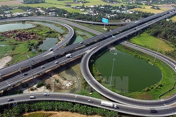 'Dịch chuyển dòng vốn' hướng đầu tư mới của thị trường bất động sản 2019 - ảnh 1