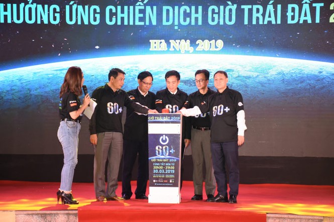 Hà Nội hưởng ứng chiến dịch Giờ trái đất 2019 - ảnh 2