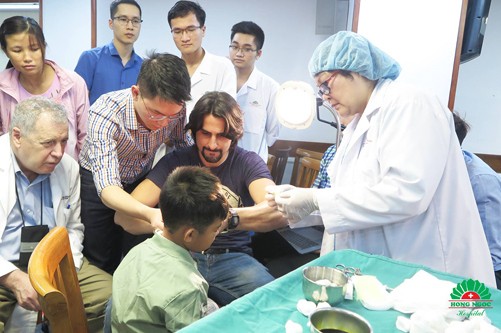Chắp cánh ước mơ 2019: 30 trường hợp dị tật được phẫu thuật miễn phí - ảnh 4