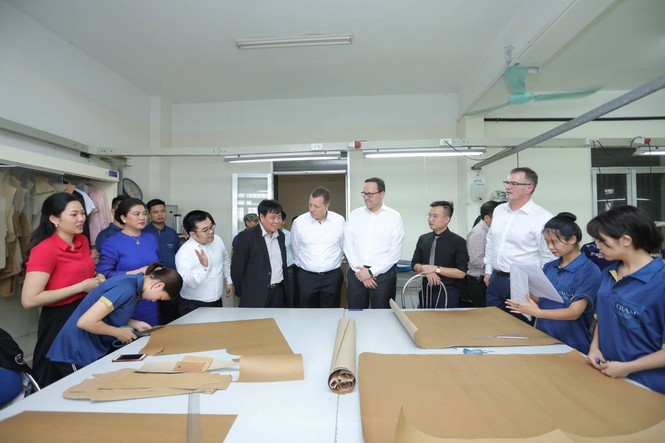Học tại Việt Nam, cơ hội làm việc trên toàn Châu âu - ảnh 1