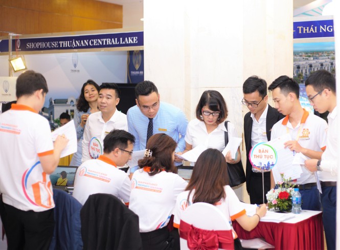Hai Phat Land Property Festival hút hàng nghìn khách tham dự - ảnh 2