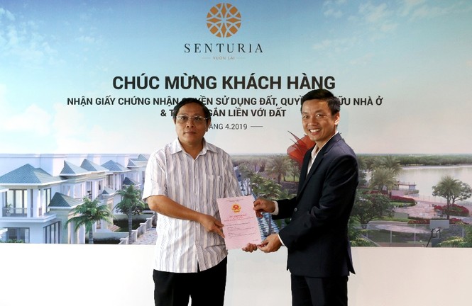 Senturia Vườn Lài bàn giao sổ hồng cho cư dân - ảnh 1