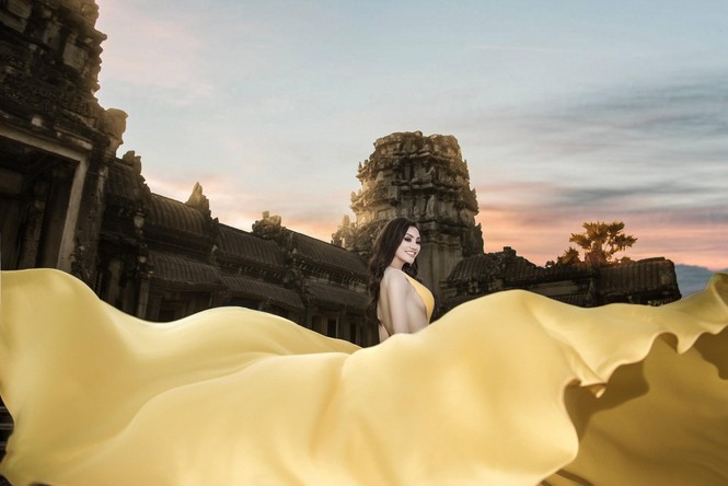 Trần Huyền Nhung quyến rũ với đôi mắt Ấn Độ giữa lòng AngKor Watt - ảnh 1