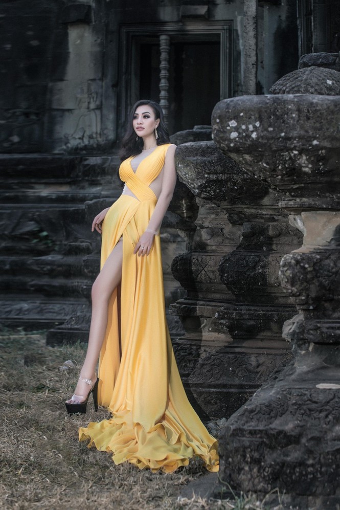 Trần Huyền Nhung quyến rũ với đôi mắt Ấn Độ giữa lòng AngKor Watt - ảnh 3