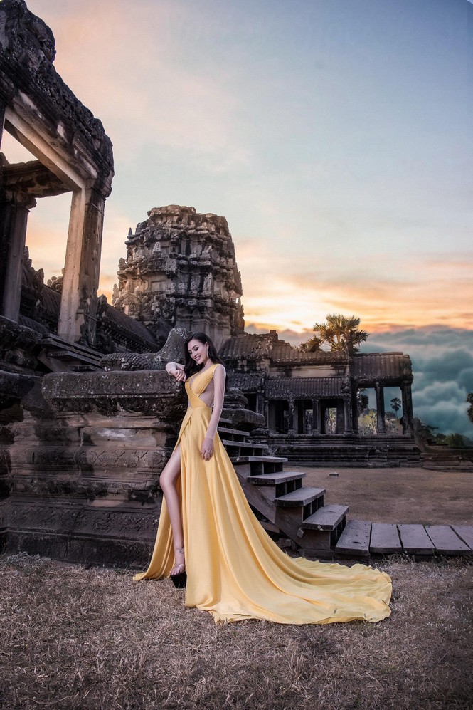 Trần Huyền Nhung quyến rũ với đôi mắt Ấn Độ giữa lòng AngKor Watt - ảnh 4