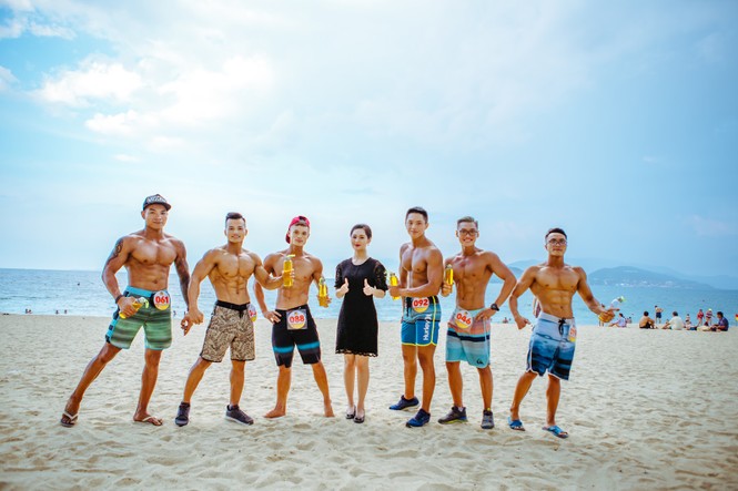 Chung kết thể hình bãi biển thành công bất chấp giông bão - ảnh 1