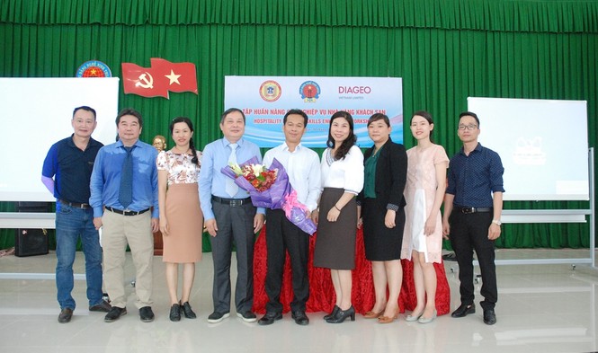 Diageo Việt Nam hỗ trợ phát triển nghiệp vụ nhà hàng khách sạn tại Ninh Thuận - ảnh 1