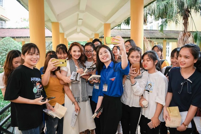 Phương Oanh: “Điều cần nhất của giới trẻ là khát vọng lớn” - ảnh 3