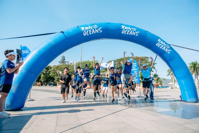 200 người tham gia sự kiện chạy vì môi trường biển tại Quy Nhơn - ảnh 5
