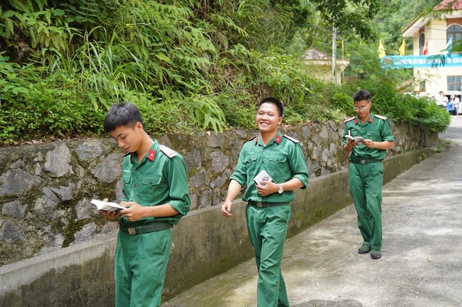 Hành trình Từ Trái Tim:Trao gửi khát vọng lớn đến thanh niên vùng biển đảo - ảnh 14