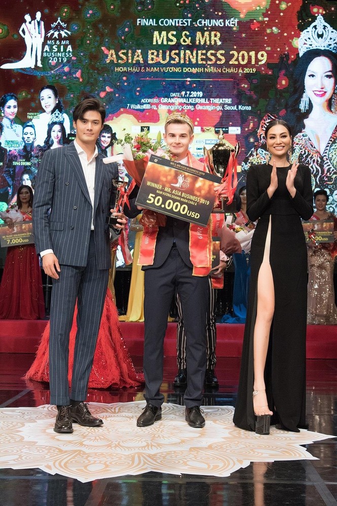 Eduard Ivanov: Gương mặt ấn tượng đăng quang nam vương doanh nhân Châu Á 2019 - ảnh 3