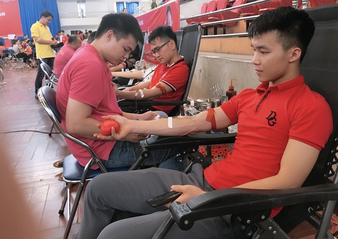 BIDV 6 năm liên tiếp tài trợ chương trình “Hành trình đỏ” - ảnh 1