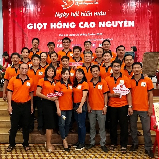 Đông đảo công nhân tham gia hiến máu tại Hành trình Đỏ 2019 - ảnh 1
