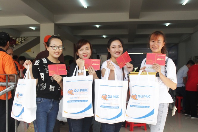 Đông đảo công nhân tham gia hiến máu tại Hành trình Đỏ 2019 - ảnh 3