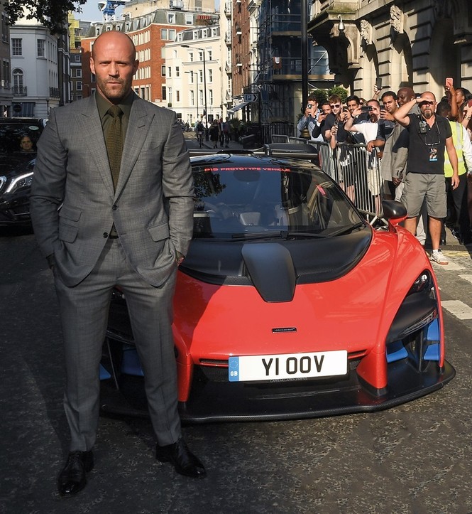 'Người vận chuyển' lái siêu xe đến ra mắt bom tấn 'Fast & Furious: Hobbs & Shaw' - ảnh 2