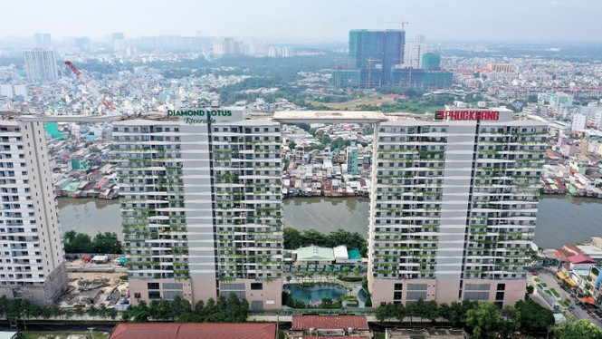 Hợp long cầu dây văng nối liền Sky Park 5.000m2 ở TPHCM - ảnh 5