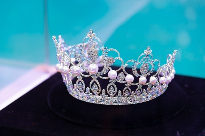Lộ diện vật phẩm đăng quang cuộc thi Miss World Vietnam 2019 - ảnh 3