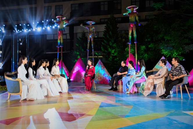 Hoa hậu Trần Tiểu Vy bật khóc trước dự án nhân ái của Miss World Việt Nam - ảnh 2