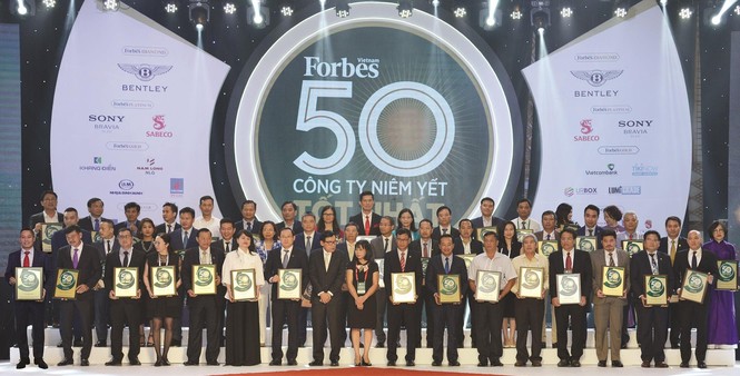Lần thứ 7 liên tiếp, Đất Xanh lọt Top 50 công ty niêm yết tốt nhất Việt Nam - ảnh 1