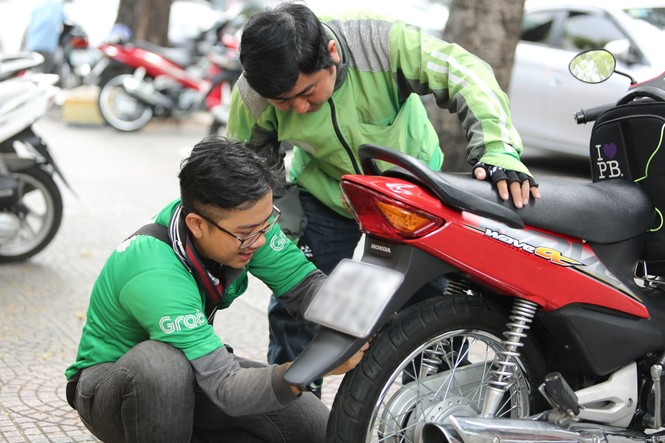 Tình anh em và loạt chuyện chưa kể về nghề tài xế công nghệ - ảnh 1