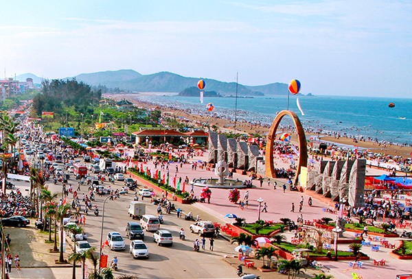 Nhiều dự án ‘khủng’ đổ bộ vào thị xã Cửa Lò - ảnh 4