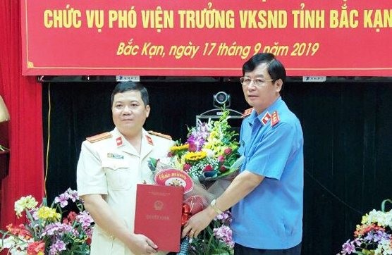 Điều động, bổ nhiệm nhân sự 6 tỉnh thành - ảnh 3