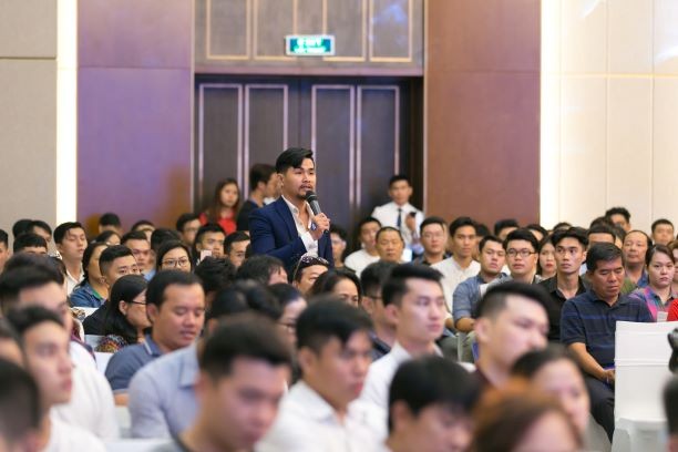 Giới trẻ Việt khắp thế giới đổ về Việt Nam học phi công - ảnh 4