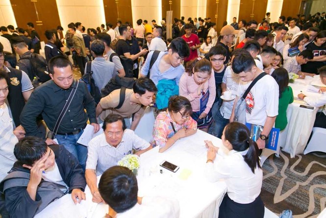 Giới trẻ Việt khắp thế giới đổ về Việt Nam học phi công - ảnh 8