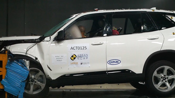 Hé lộ video xe Vinfast được kiểm định bởi Asean Ncap - ảnh 2