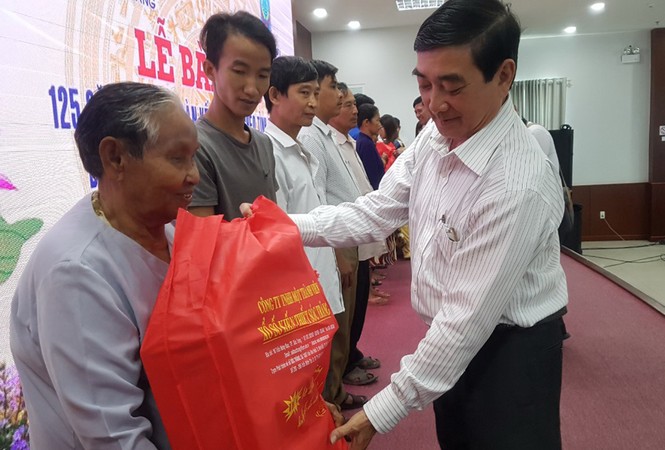 Sóc Trăng vận động quỹ vì người nghèo trên 315 tỷ đồng - ảnh 1