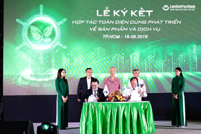 Lienvietpostbank ký kết thỏa thuận hợp tác với Xelex - ảnh 2
