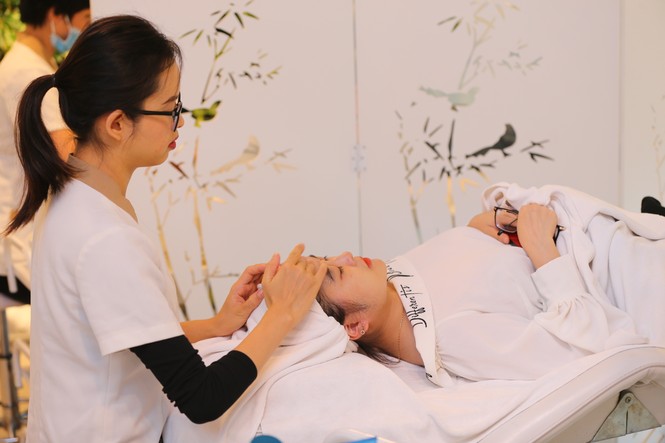 Amway Việt Nam lần thứ tư liên tiếp lọt top 100 doanh nghiệp phát triển bền vững - ảnh 1